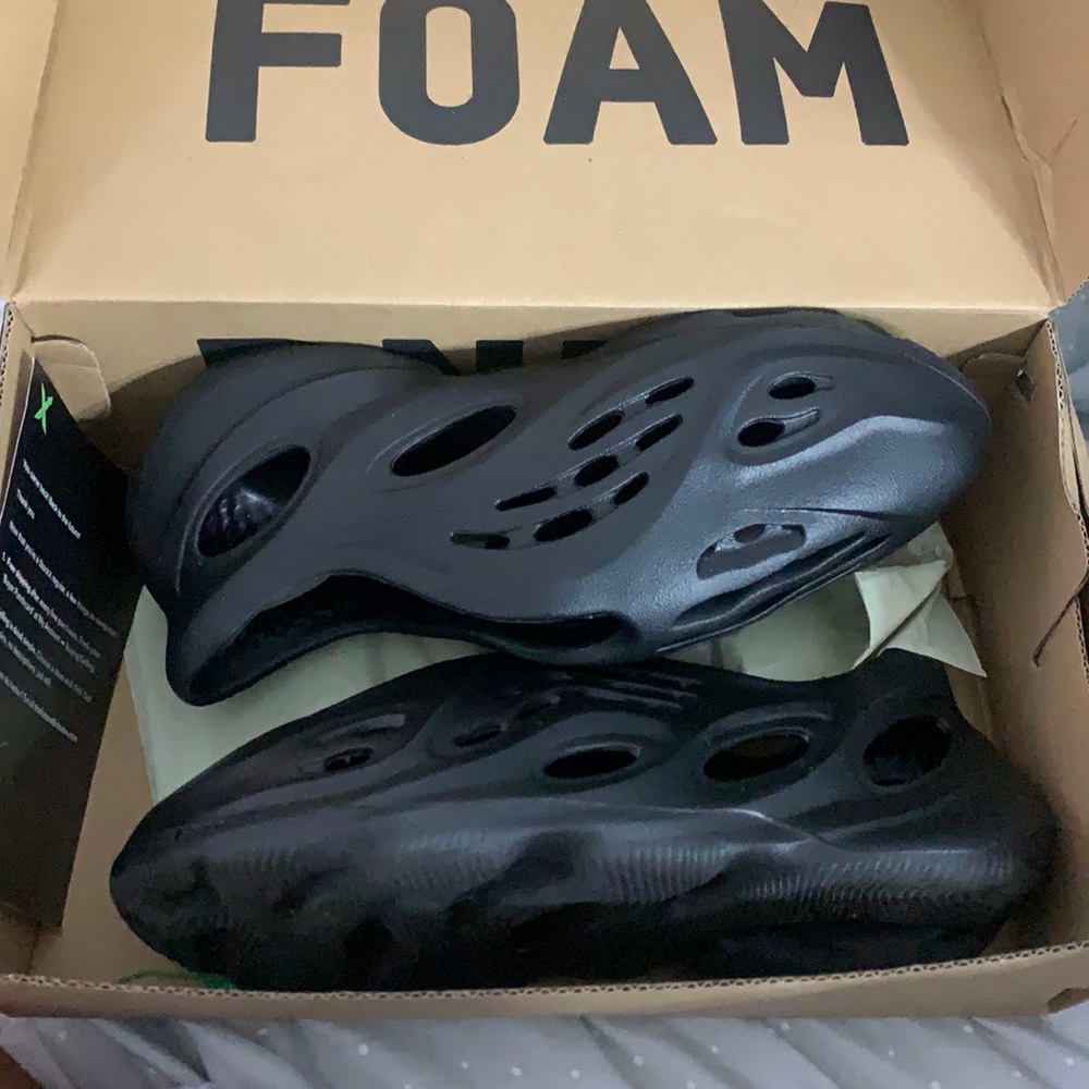 Yeezy foam runners